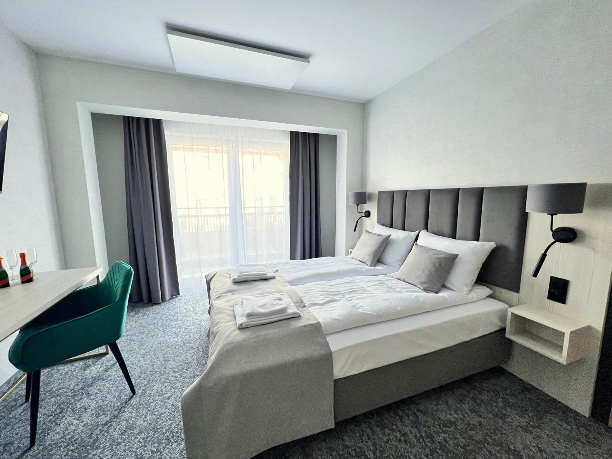 Silver Baltic Aparthotel Kołobrzeg Esterno foto