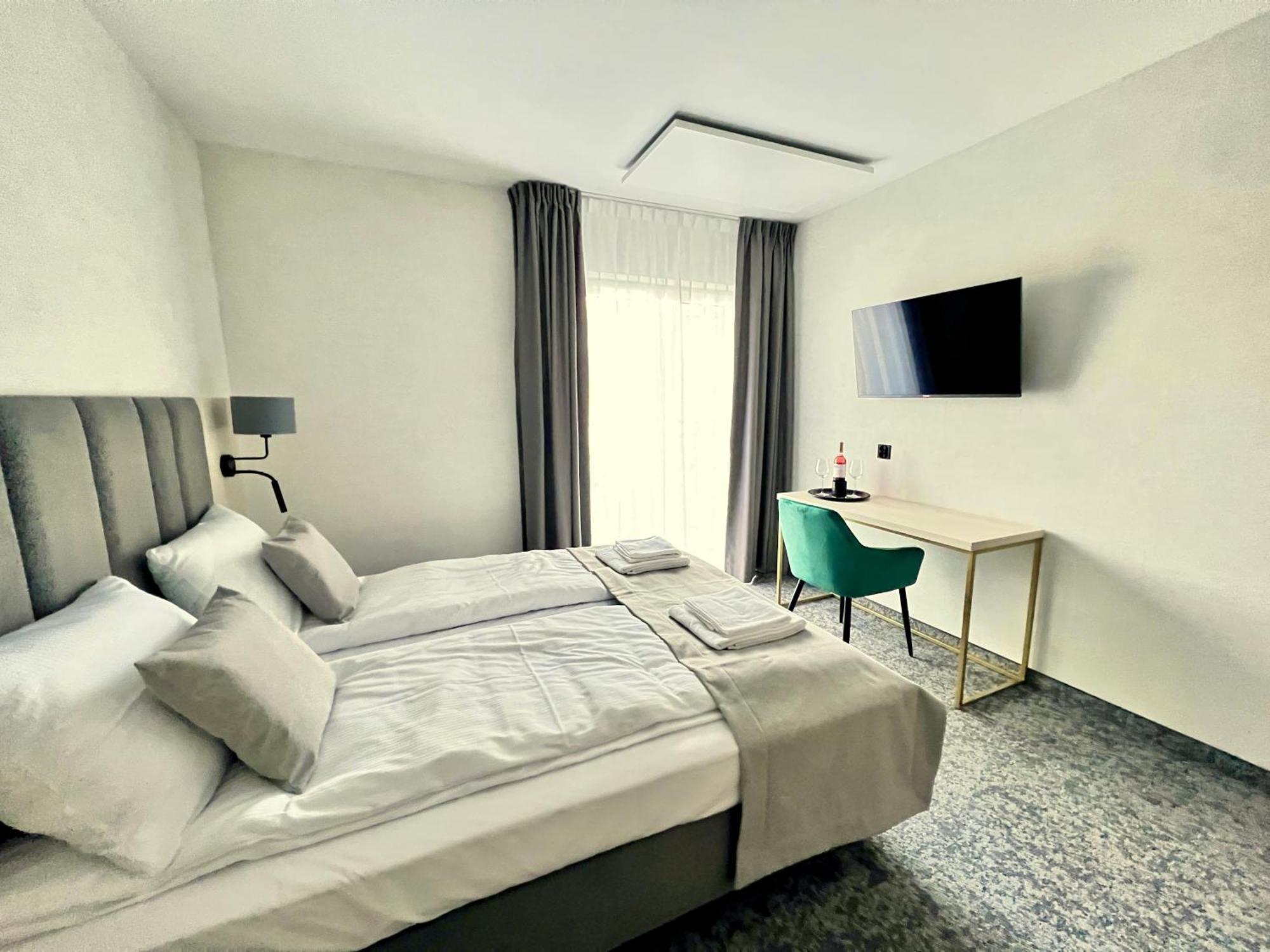 Silver Baltic Aparthotel Kołobrzeg Esterno foto